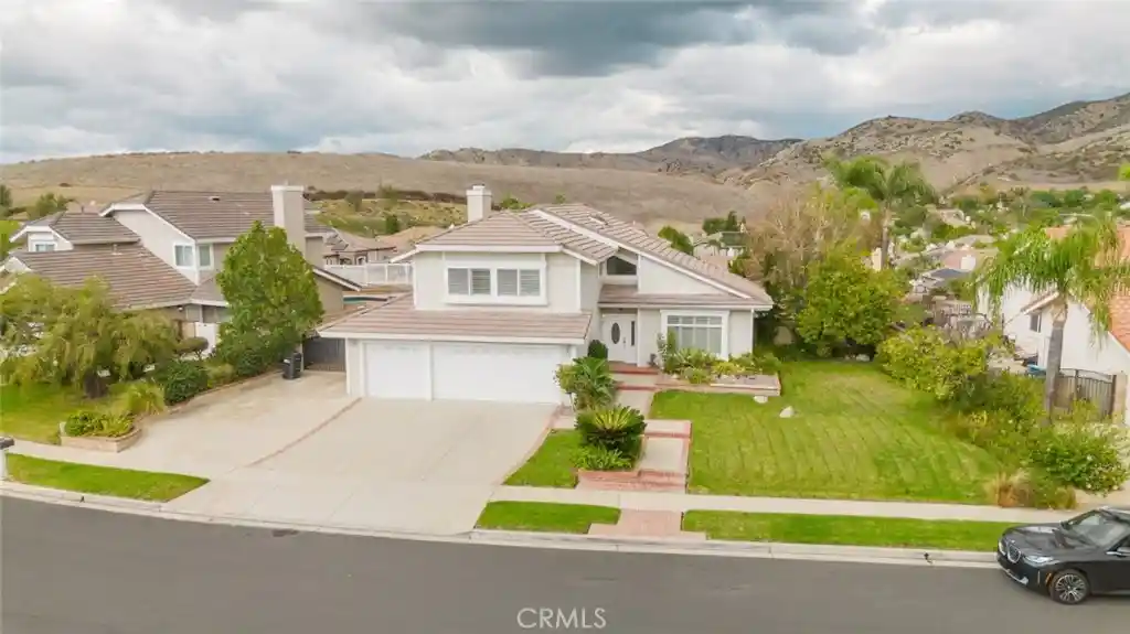 Photo 1 of Single family home for sale at 3356 Crazy Horse Dr, Simi Valley, CA 93063 | MLS# SR26231003 | Listing updated on 2026-10-27