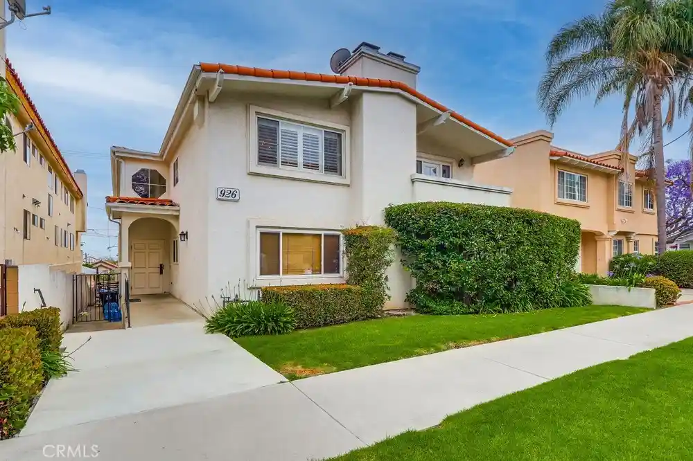 Photo 1 of Condo for sale at 926 S Leland St #4, San Pedro, CA 90731 | MLS# SB26230940 | Listing updated on 2026-10-27