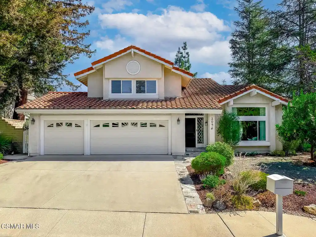 Single family home for sale at 2056 Stonehill Cir, Thousand Oaks, CA 91360 | MLS# 226005059