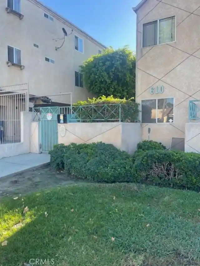 Condo for sale at 610 Venice, Inglewood, CA 90302 | MLS# OC26230819