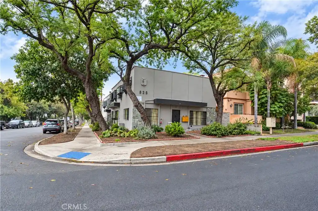 Multi family home for sale at 825 S 6th Street, Burbank, CA 91501 | MLS# BB26230048