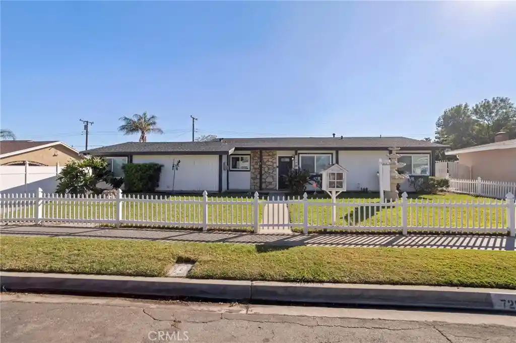 Single family home for sale at 729 E Home St, Rialto, CA 92376 | MLS# PW26230695 | Listing updated on 2026-10-30
