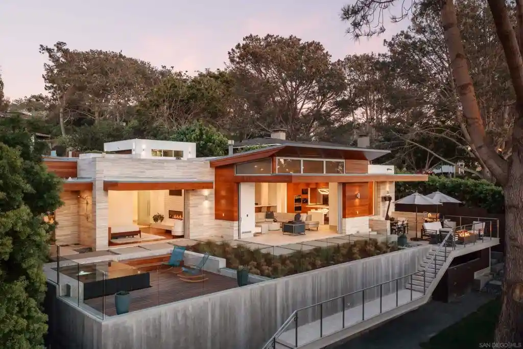 Photo 1 of Mansion for sale at 116 Nob Ave, Del Mar, CA 92014 | MLS# 260025738SD | Listing updated on 2026-10-27