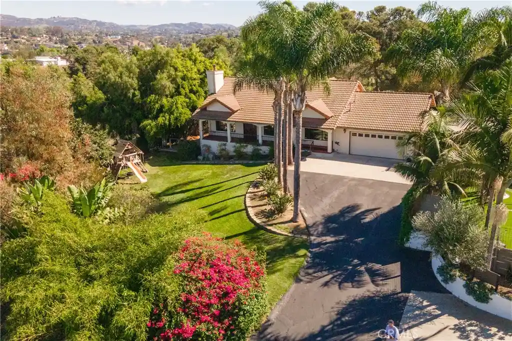 Single family home for sale at 1119 Vale View, Vista, CA 92081 | MLS# SW26231311