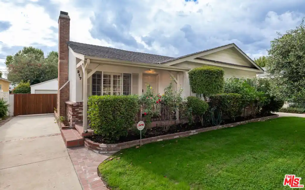Single family home for sale at 217 N Griffith Park Dr, Burbank, CA 91506 | MLS# 26104517 | Listing updated on 2026-10-28