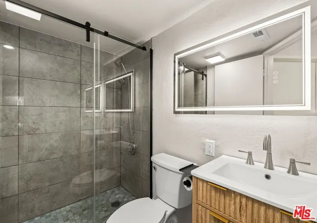 Listing Photo 4 - Condo for sale in building located at 11550 Caminito La Bar, San Diego, CA 92126 - Unit #114