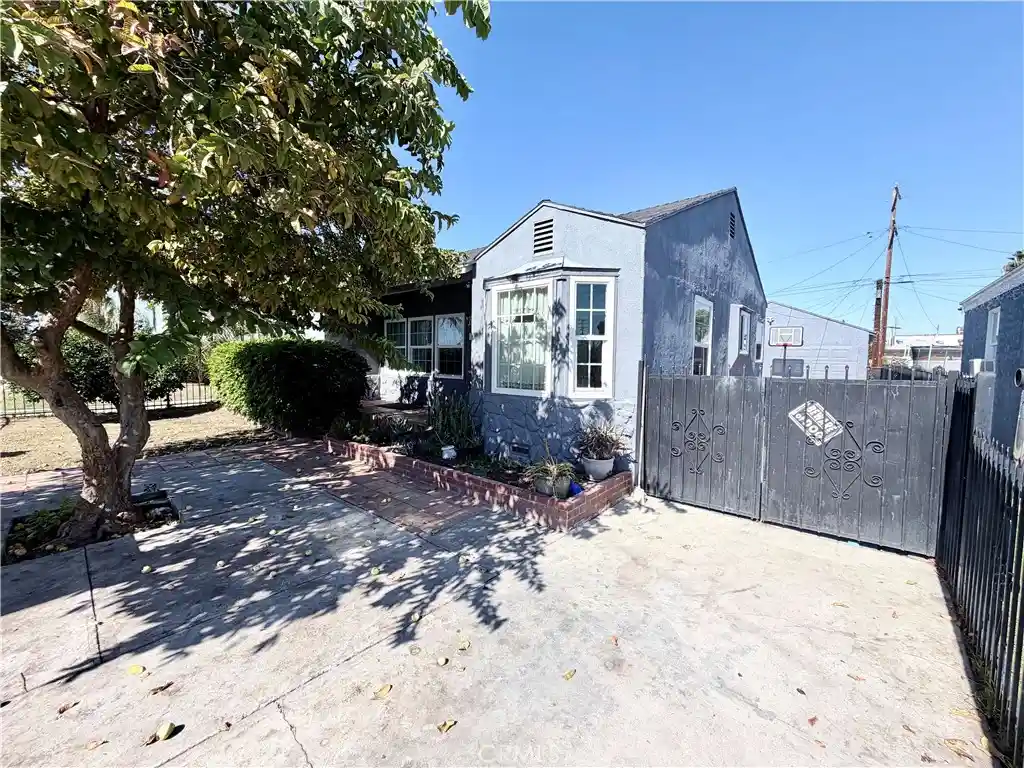 Photo 1 of Multi family home for sale at 527 W Magnolia, Compton, CA 90220 | MLS# DW26231685 | Listing updated on 2026-10-29