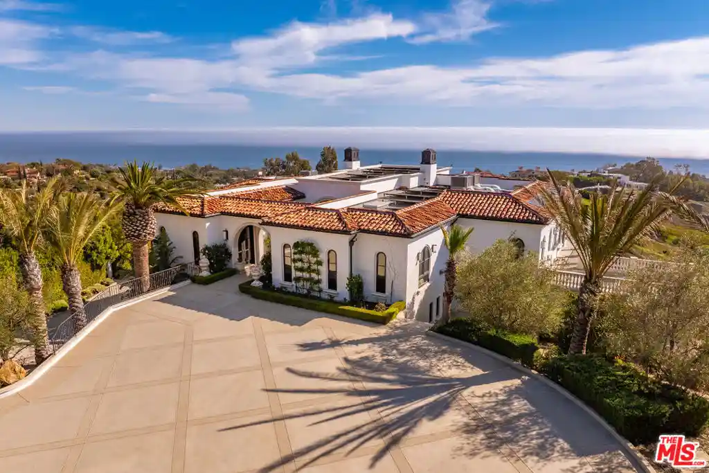 Photo 1 of Mansion for sale at 6201 Murphy Way, Malibu, CA 90265 | MLS# 26104832 | Listing updated on 2026-10-27