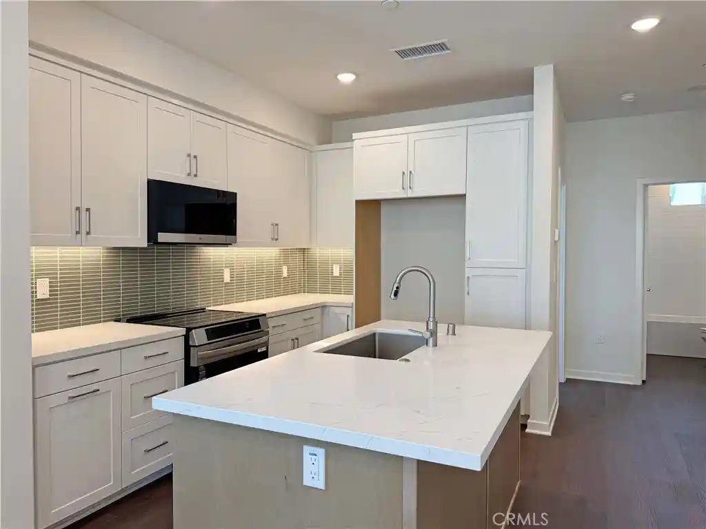 Photo 1 of Townhouse for sale at 685 S Brea Blvd #101, Brea, CA 92821 | MLS# IV26231800 | Listing updated on 2026-10-28