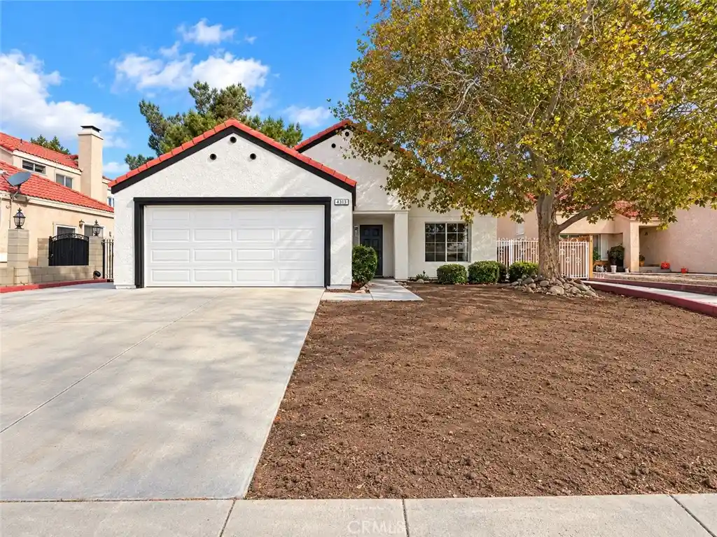 Photo 1 of Single family home for sale at 4313 Lexington Ct, Palmdale, CA 93552 | MLS# OC26218415 | Listing updated on 2026-10-28