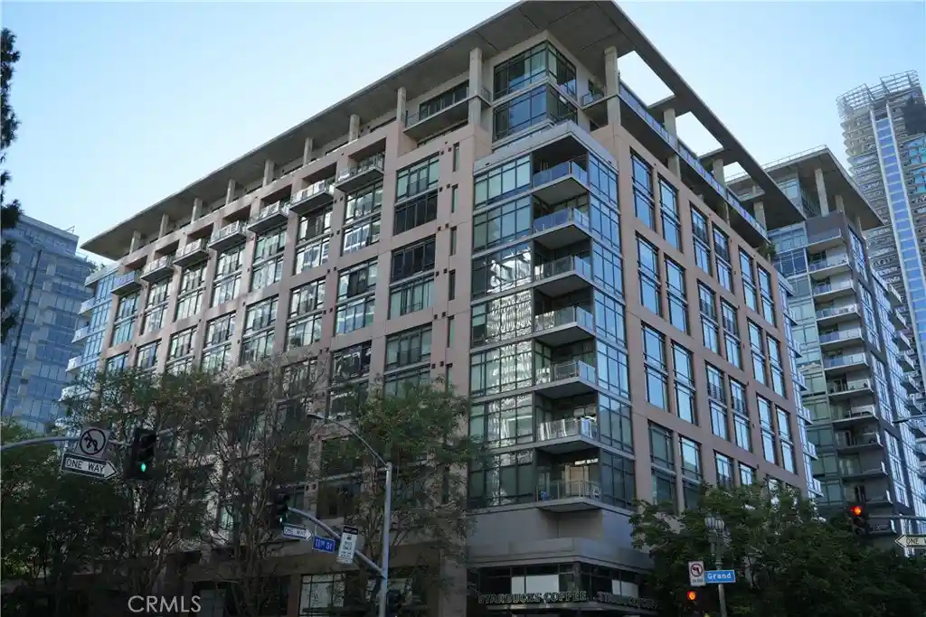 Condo for sale at 1111 S Grand Ave #904, Los Angeles, CA 90015 | MLS# OC26228639 | Listing updated on 2026-10-29
