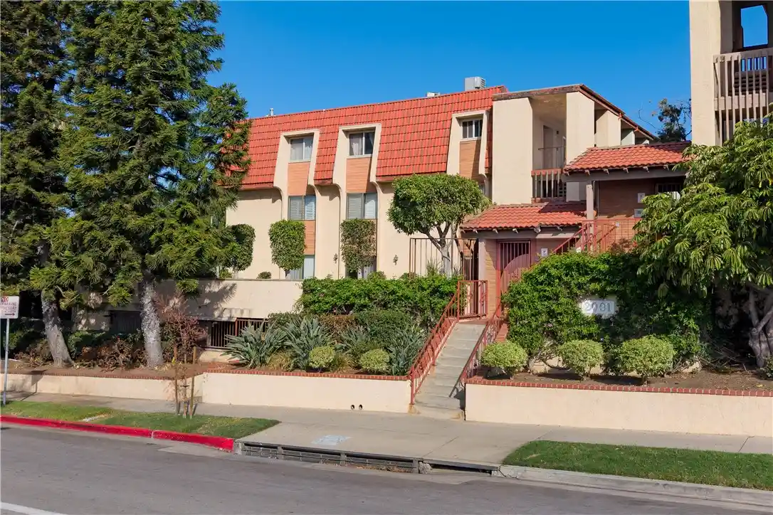 Photo 1 of Condo for sale at 2001 East 21st #236, Signal Hill, CA 90755 | MLS# PW26218699 | Listing updated on 2026-10-28