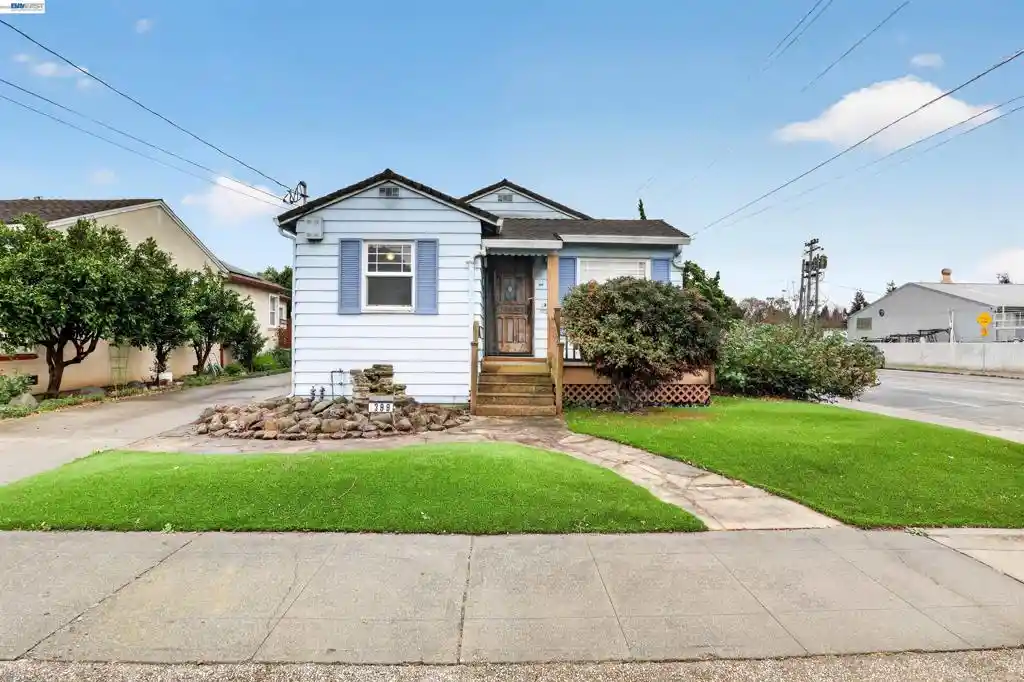 Single family home for sale at 399 Stoakes Ave, San Leandro, CA 94577 | MLS# 41152394