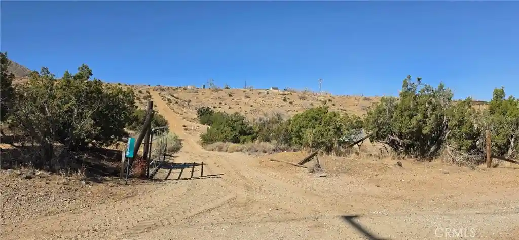 Land for sale at 29319 121st East, Littlerock, CA 93543 | MLS# SR26231997
