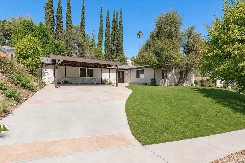 Single family home for sale at 5714 Comanche Ave, Woodland Hills, CA 91367 | MLS# SR26232072