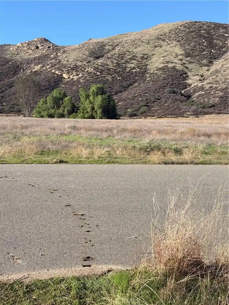 Photo 1 of Land for sale at 0 Green Cyn St, Hemet, CA 92543 | MLS# SW26232105 | Listing updated on 2026-10-29
