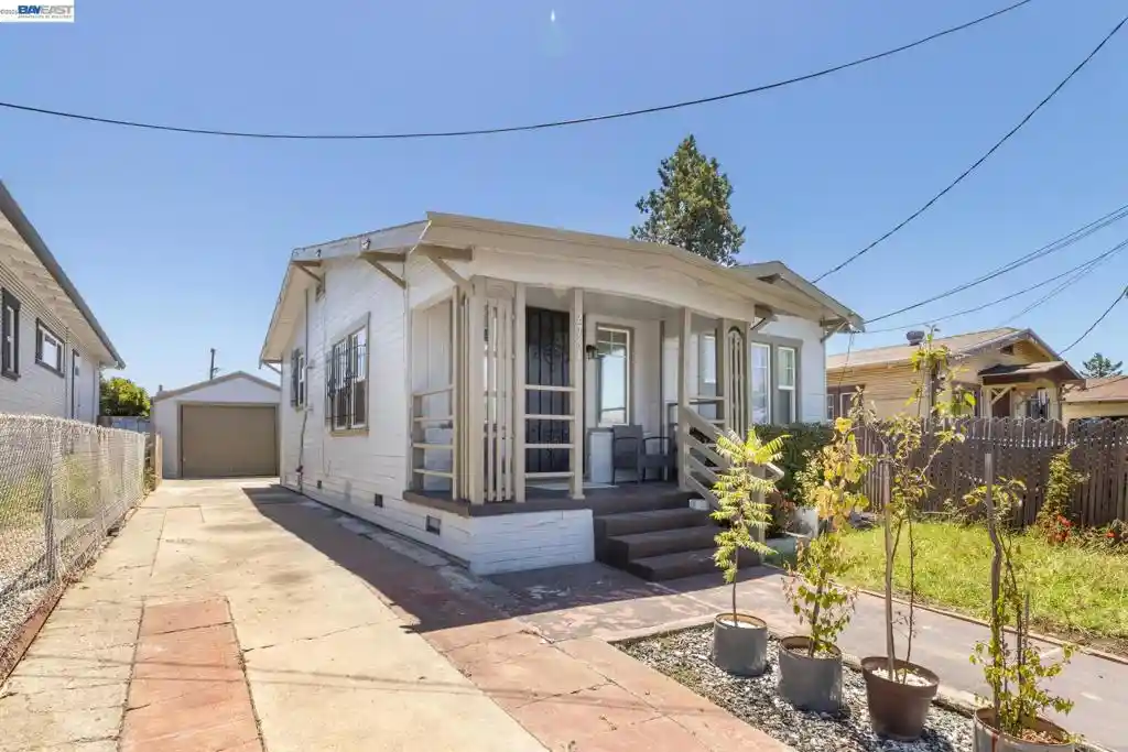 Single family home for sale at 2764 78th Avenue, Oakland, CA 94605 | MLS# 41152408