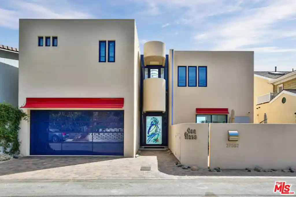 Single family home for sale at 27082 Malibu Cvs Colony Dr, Malibu, CA 90265 | MLS# 26104827