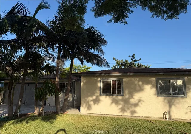 Single family home for sale at 1209 S Townsend, Santa Ana, CA 92704 | MLS# PW26232210