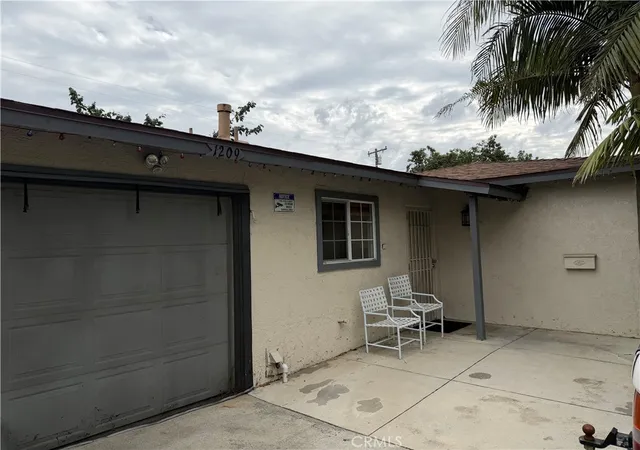 Photo 3 of Single family home for sale at 1209 S Townsend, Santa Ana, CA 92704 | MLS# PW26232210 | Listing updated on 2026-10-30