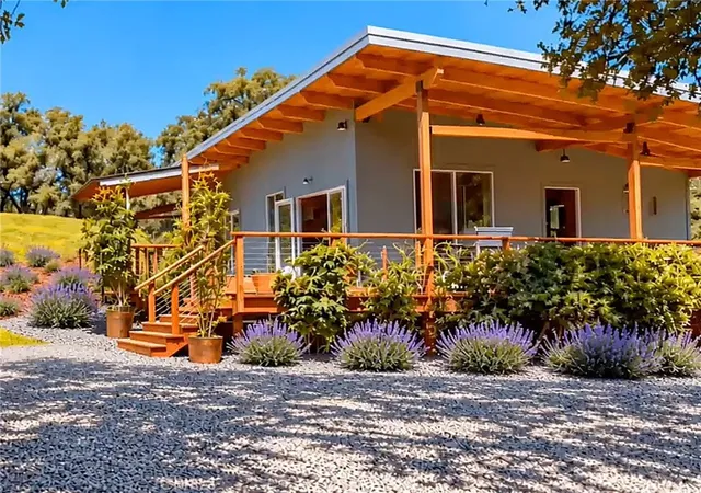 Single family home for sale at 4052 Indian Peak Rd, Mariposa, CA 95338 | MLS# FR26232200