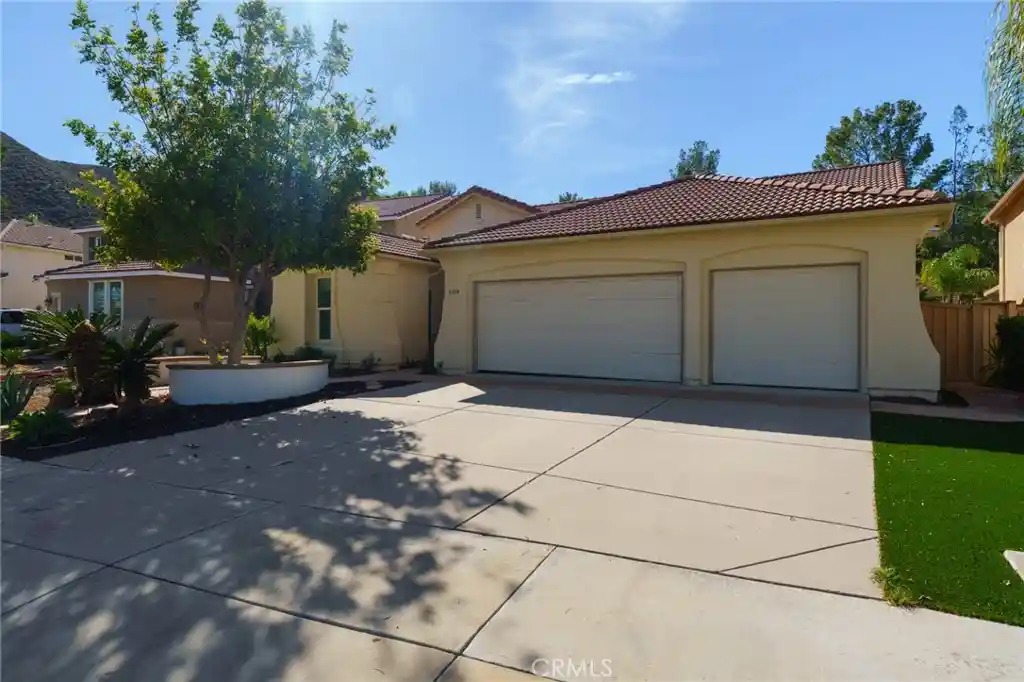 Single family home for sale at 31919 Cypress Glen Ct, Lake Elsinore, CA 92532 | MLS# PW26232266 | Listing updated on 2026-10-29