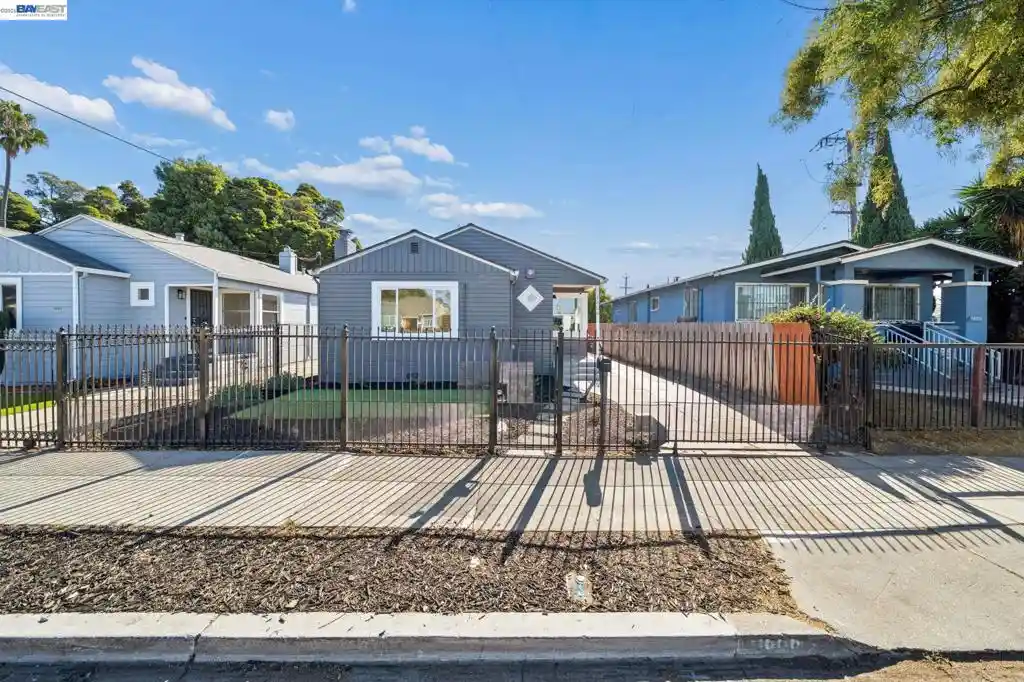 Photo 2 of Single family home for sale at 1606 82nd Avenue, Oakland, CA 94621 | MLS# 41152415 | Listing updated on 2026-10-31