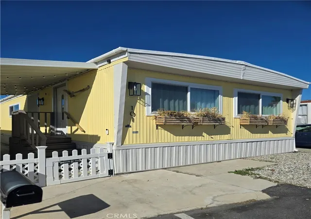 Photo 1 of Manufactured home for sale at 23701 S Western Ave #101, Torrance, CA 90501 | MLS# DW26232330 | Listing updated on 2026-10-30