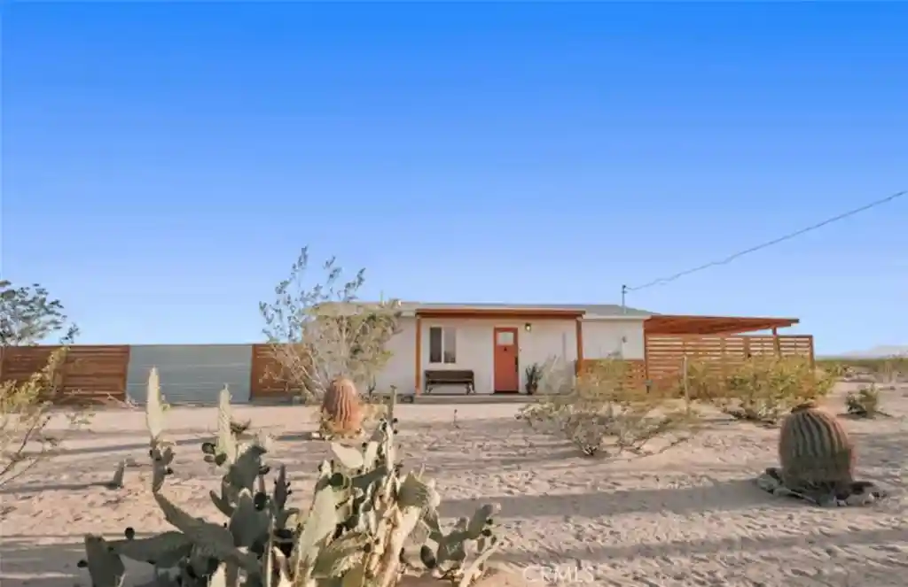 Single family home for sale at 60521 Lorraine Ave, Landers, CA 92285 | MLS# JT26232383