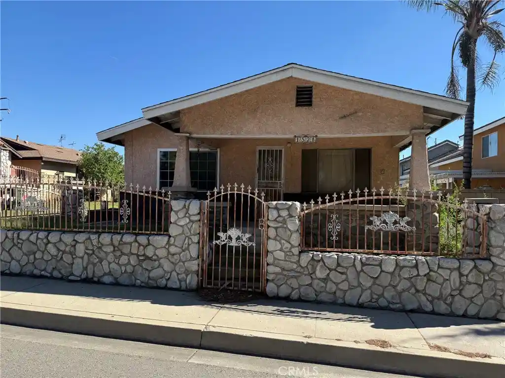 Single family home for sale at 1328 N Campus Ave, Upland, CA 91786 | MLS# IV26232292