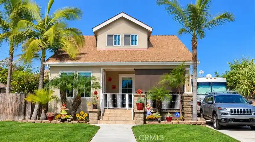 Photo 1 of Multi family home for sale at 1651 E Hill, Signal Hill, CA 90755 | MLS# DW26232362 | Listing updated on 2026-10-29