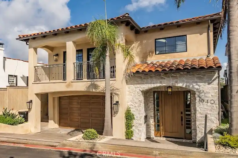 Single family home for sale at 1940 Loma, Hermosa Beach, CA 90254 | MLS# SB26231532