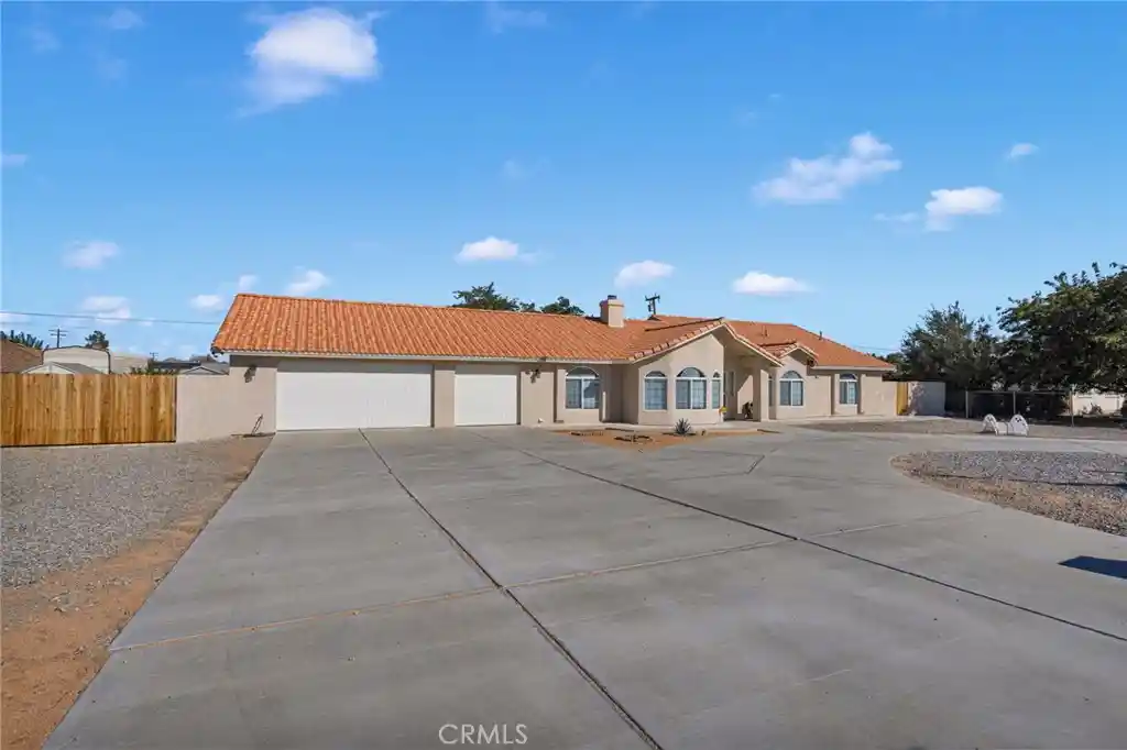 Photo 1 of Single family home for sale at 20158 Yucca Loma Rd, Apple Valley, CA 92307 | MLS# HD26232236 | Listing updated on 2026-10-30