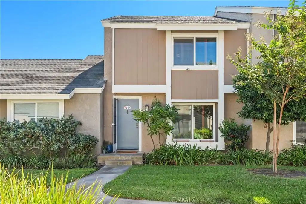 Condo for sale at 52 Briarwood, Irvine, CA 92604 | MLS# OC26230502 | Listing updated on 2026-10-28