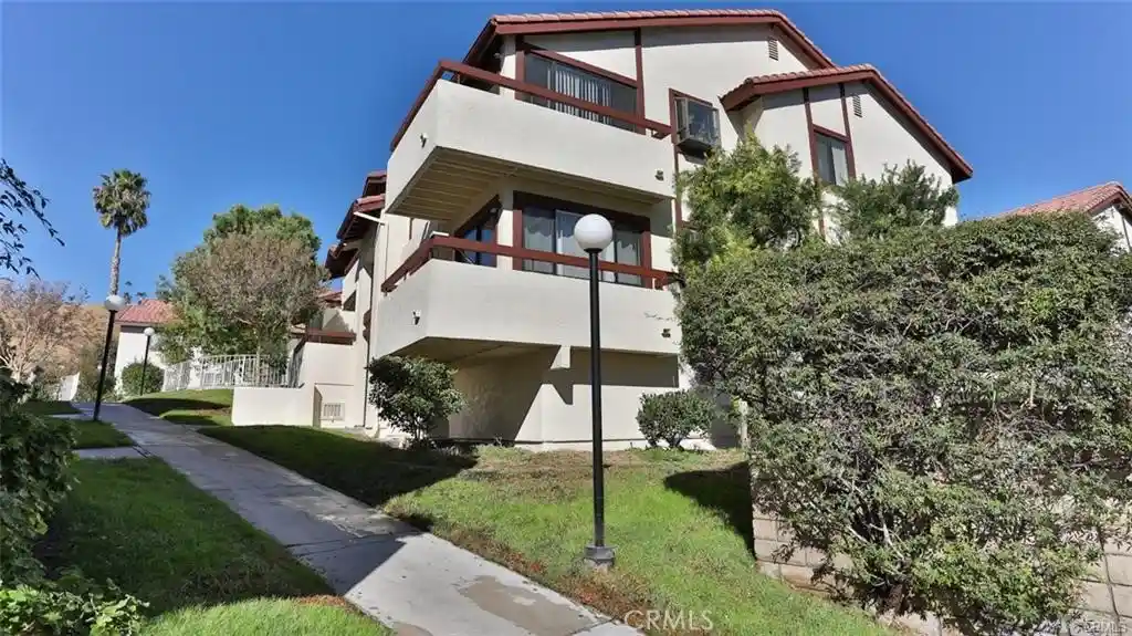 Condo for sale at 18142 Sundowner #1163, Canyon Country, CA 91387 | MLS# SR26232473