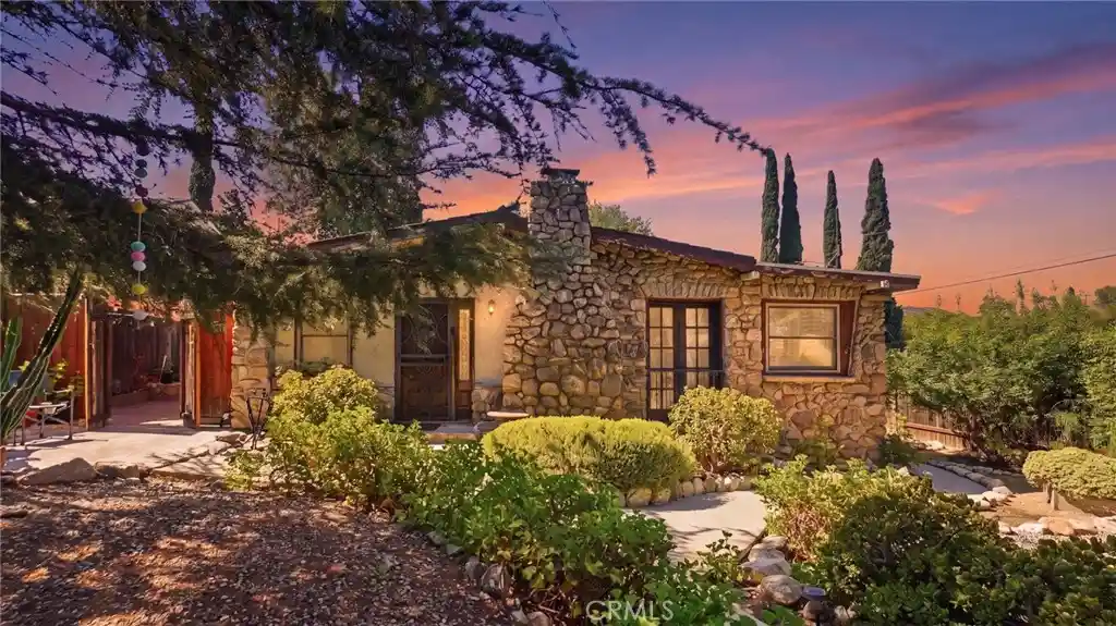 Single family home for sale at 7276 Summitrose St, Tujunga, CA 91042 | MLS# DW26232604