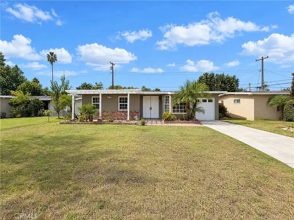 Photo 1 of Single family home for sale at 5653 N Viceroy Ave, Azusa, CA 91702 | MLS# IV26231216 | Listing updated on 2026-10-29