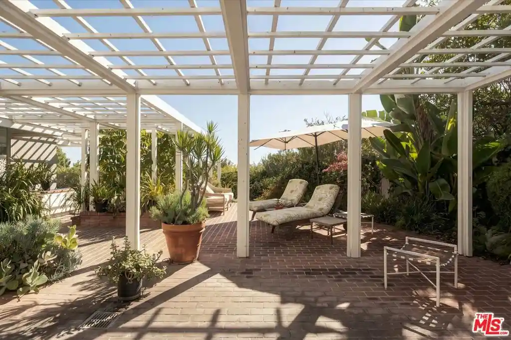 Single family home for sale at 1337 Casiano Rd, Los Angeles, CA 90049 | MLS# 26104891