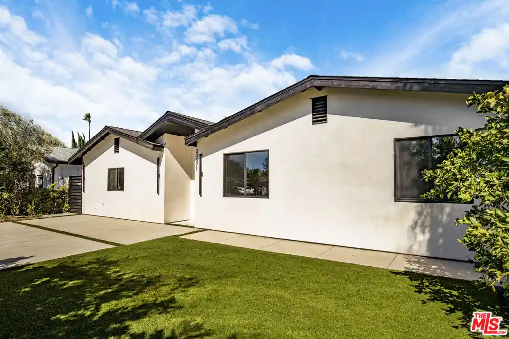 Single family home for sale at 23371 Friar St, Woodland Hills, CA 91367 | MLS# 26105089 | Listing updated on 2026-10-29