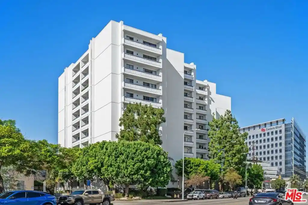 Condo for sale at 321 S San Vicente Blvd #301, Los Angeles, CA 90048 | MLS# 26104739