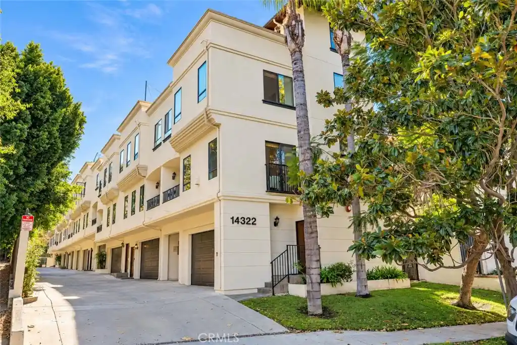 Photo 1 of Townhouse for sale at 14322 Dickens St #1, Sherman Oaks, CA 91423 | MLS# SR26231307 | Listing updated on 2026-10-29