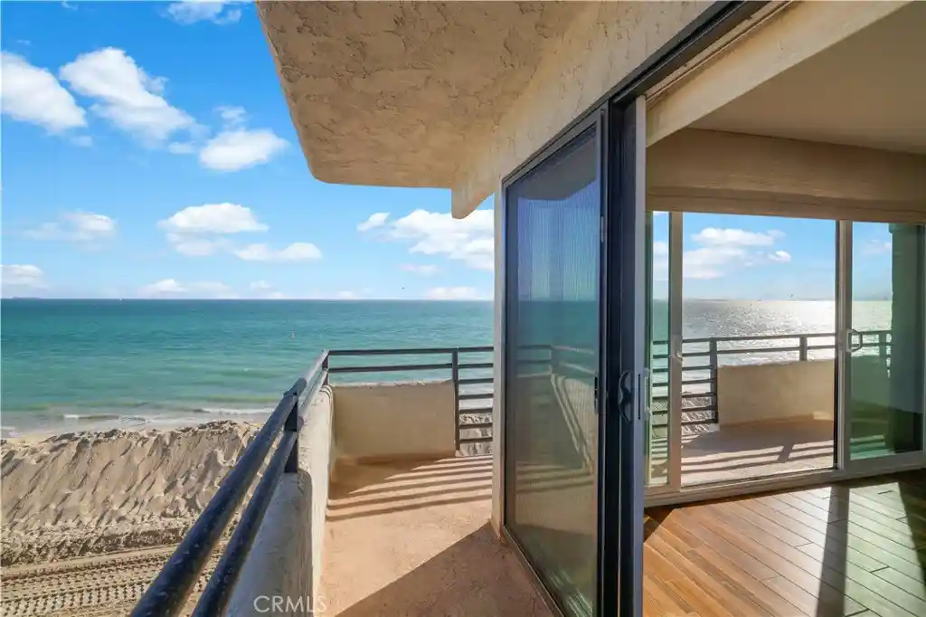 Photo 1 of Condo for sale at 1 62nd Place, Long Beach, CA 90803 | MLS# OC26232755 | Listing updated on 2026-10-29