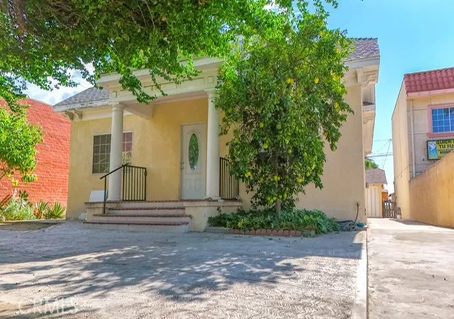 Photo 2 of Single family home for sale at 506 S Brand Blvd, San Fernando, CA 91340 | MLS# SR26232028 | Listing updated on 2026-10-30