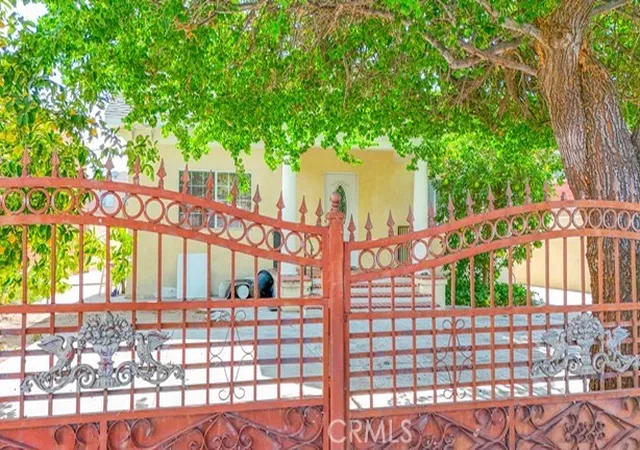 Photo 3 of Single family home for sale at 506 S Brand Blvd, San Fernando, CA 91340 | MLS# SR26232028 | Listing updated on 2026-10-30