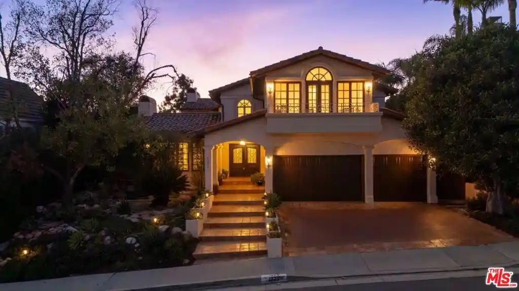 Single family home for sale at 1277 Piedra Morada Dr, Pacific Palisades, CA 90272 | MLS# 26102534