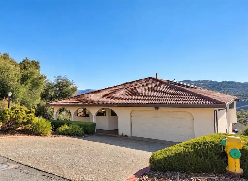Single family home for sale at 6306 Jack Hl, Oroville, CA 95966 | MLS# OR26233029