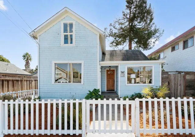 Photo 1 of Single family home for sale at 536 Windham St, Santa Cruz, CA 95062 | MLS# ML82065636 | Listing updated on 2026-10-30