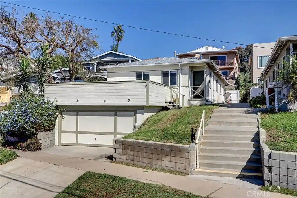 Photo 1 of Multi family home for sale at 506 N Guadalupe Ave, Redondo Beach, CA 90277 | MLS# SB26226002 | Listing updated on 2026-10-29