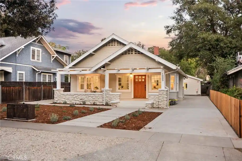 Photo 1 of Single family home for sale at 1000 N Marengo, Pasadena, CA 91103 | MLS# IG26232761 | Listing updated on 2026-10-29