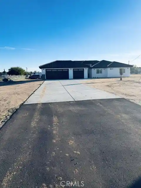 Photo 1 of Single family home for sale at 14999 Lilac St, Hesperia, CA 92345 | MLS# HD26233116 | Listing updated on 2026-10-30
